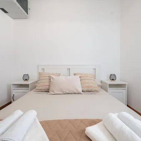 Apartment Navis
